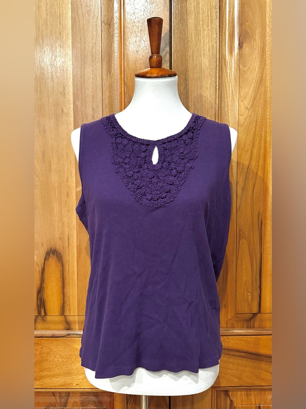 Charter Club 100% Cotton Purple Crochet Trim Keyhole Neckline Tank Top, L, VGUC